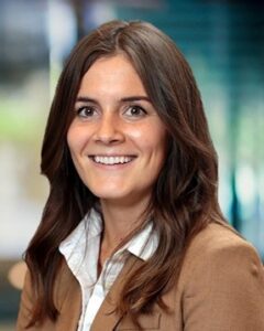 headshot Cassie Prest 