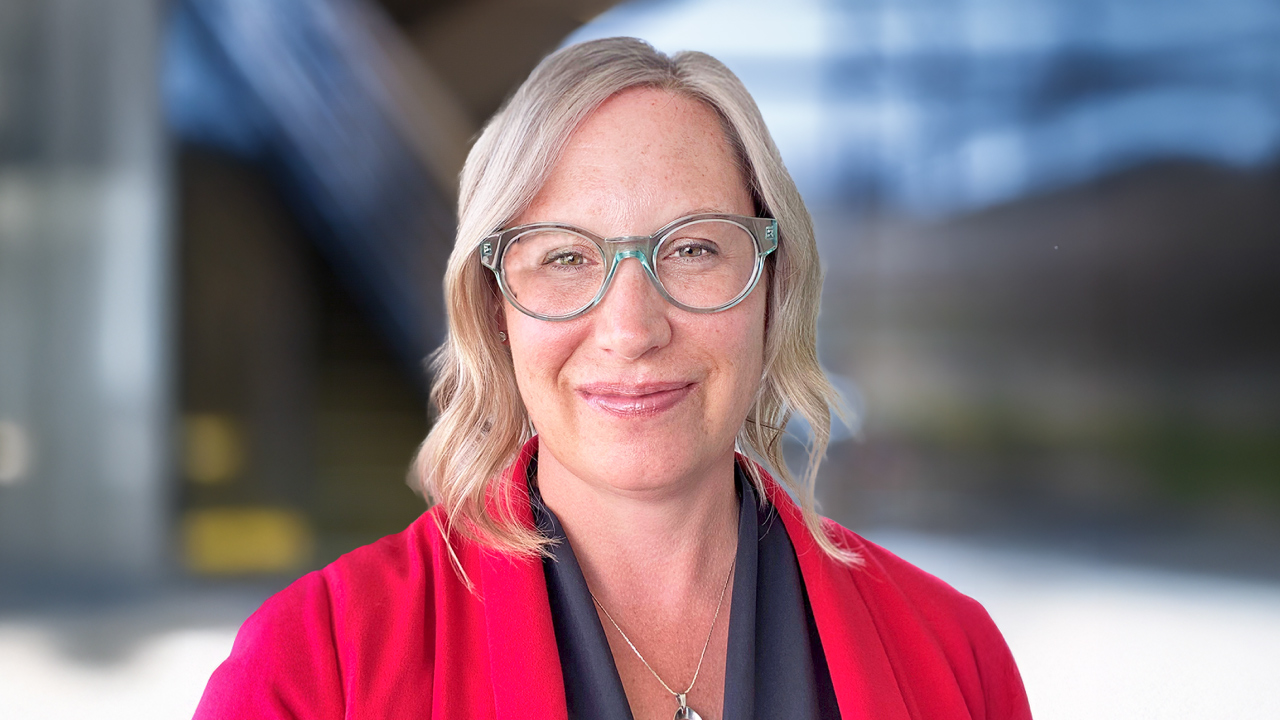 Jen Turnbow headshot