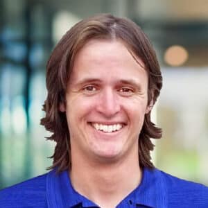 headshot Kurt Hall